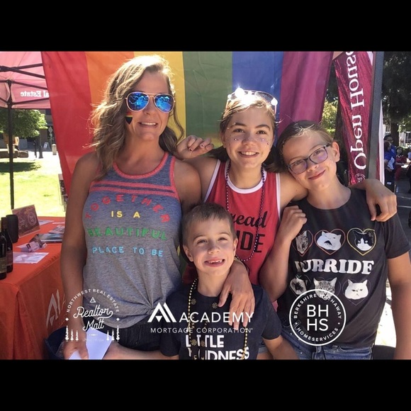 Meet the Posher! - Picture 2 of 2